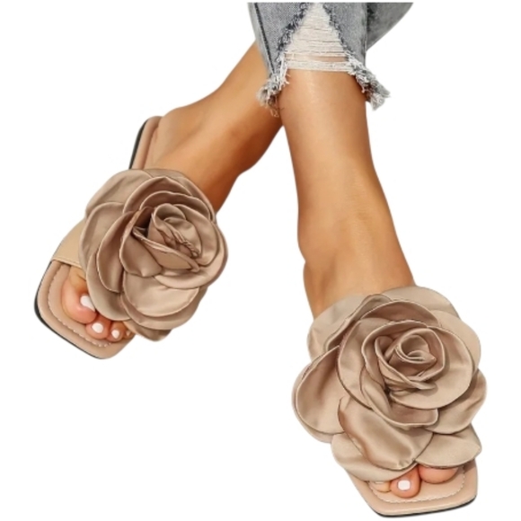 Trïbe Fashions Shoes - Elegant Tan Floral Women's Slide Sandals Size 9.5 NWOT